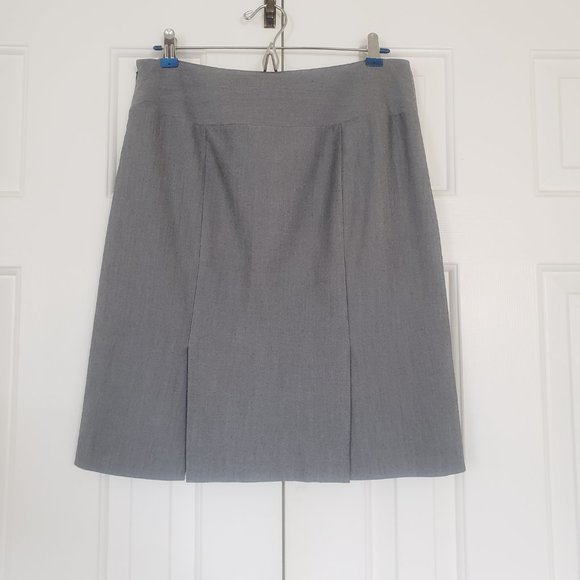 Anne Klein Gray Skirt - Pencil/A-line- Size 8 - Picture 3 of 15